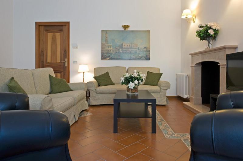 Cerva Fashion District Apartment Milaan Buitenkant foto